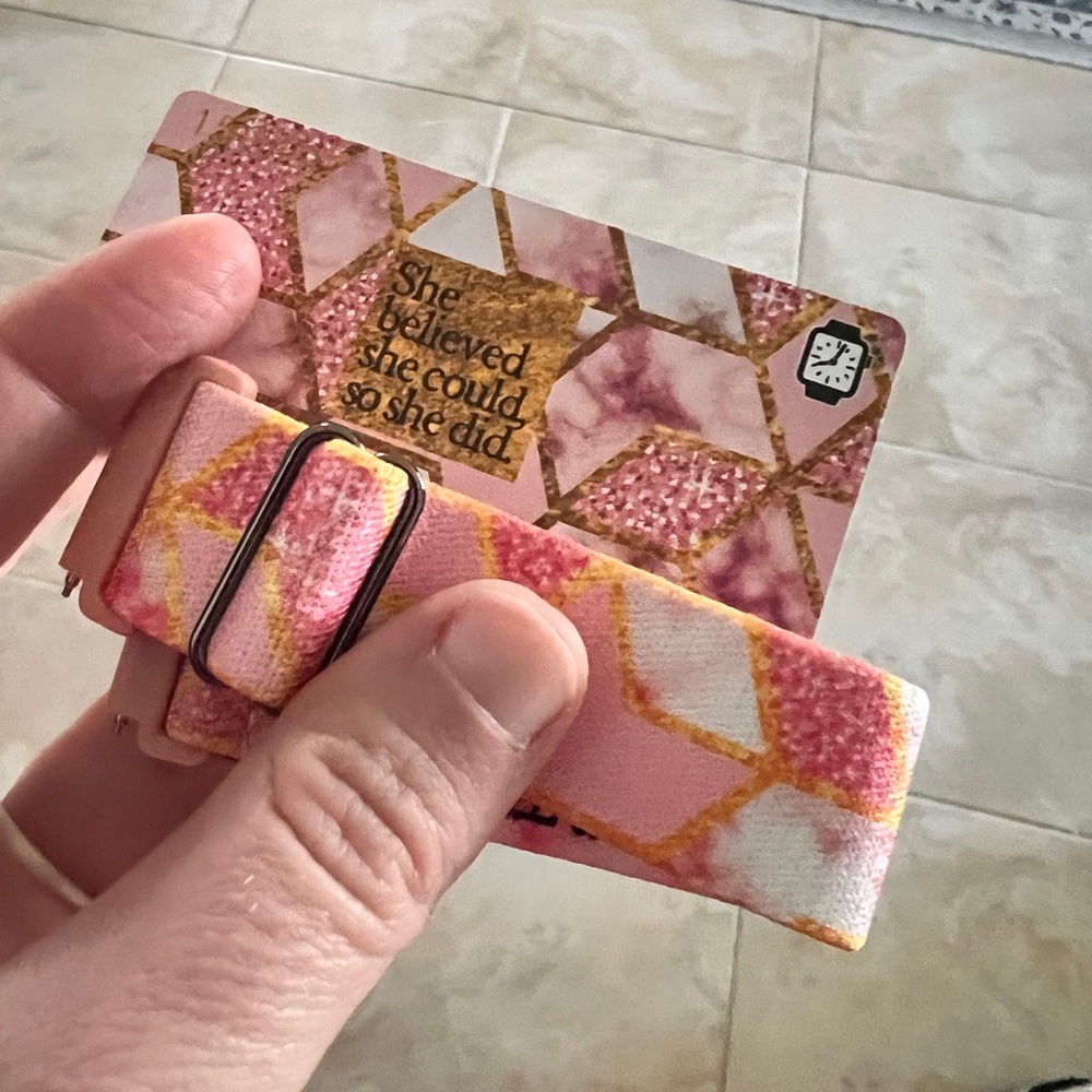 Zox pink 22mm watchband brand new “she believed she could”